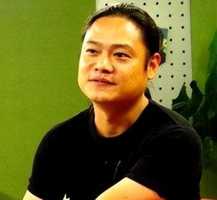 捧红许茹芸，坑惨周蕙，娶了陈明真，这位“音乐教父”不简单