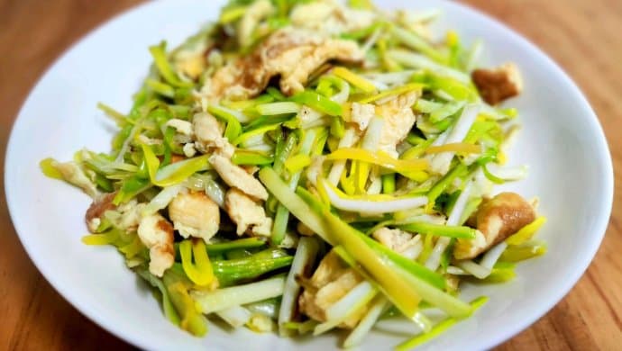 蒜黄炒鸡蛋：简单美味的家常菜制作指南