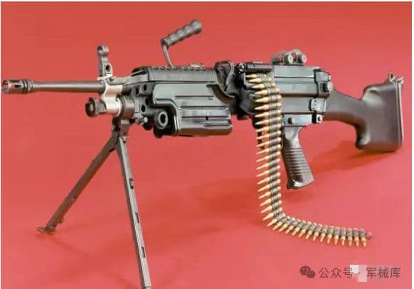 美军M249轻机枪：从设计到实战的全面解析