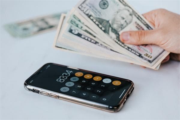 房贷月供计算详解：等额本息与等额本金的区别