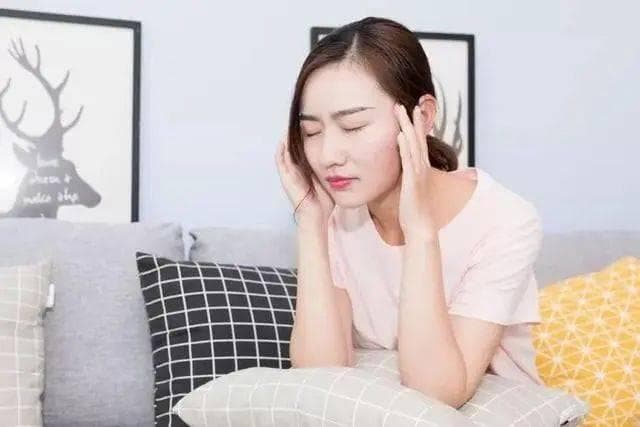太阳穴经常犯痛？很可能是这3种原因所致，不妨尝试这些方法止痛~
