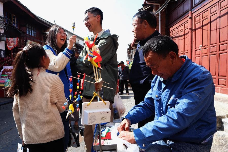 云南保山：“非遗+旅游”老街焕发新活力