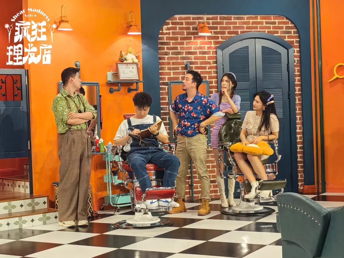 《疯狂理发师》，谁是凶手你来定
