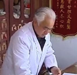 口臭，是肠胃被堵住了