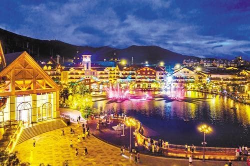 崇礼旅游从“一季火”走向“四季热”