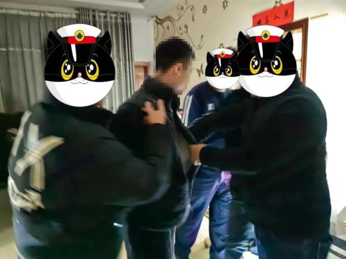 “一起吸的毒，凭什么他们可以回家，我却要坐牢！”