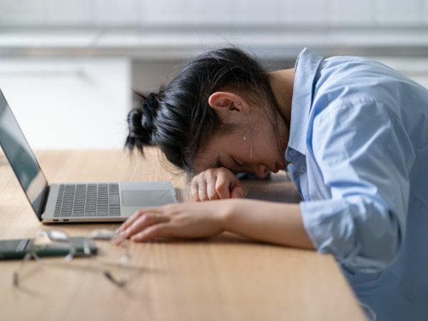 工作压力大、失眠严重？8个方法帮你重获好眠！