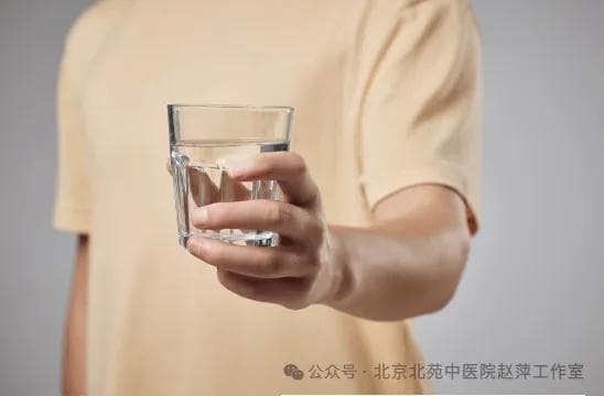 甲亢为何频频复发？医生揭秘五大原因，教你正确治疗不慌张！