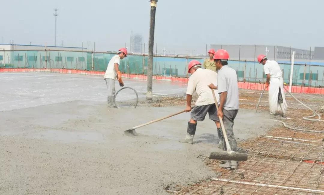 夏季高温混凝土施工质量如何控制？有什么措施？一次给你讲清楚