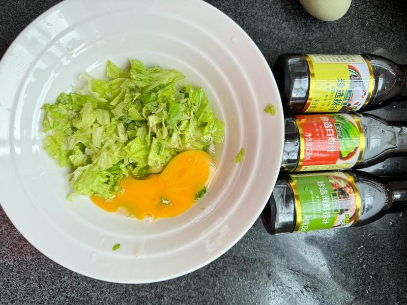 生菜鸡蛋饼的做法