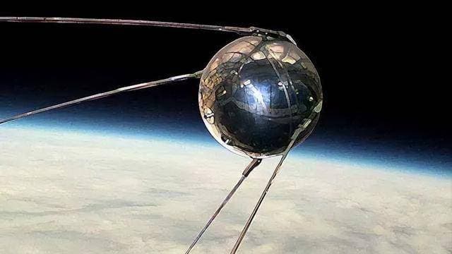 中国嫦娥工程新突破：玉兔二号月球车发现月球背面外星物质