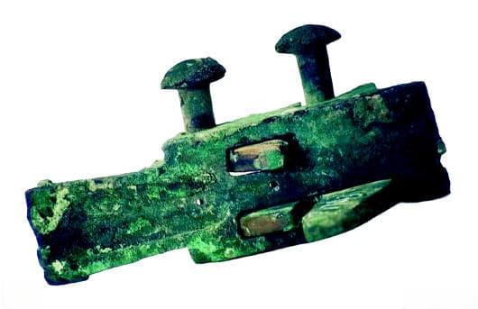 三国时期青铜弩机现身天水，展现古代军工业辉煌