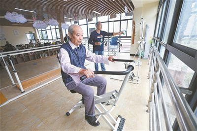 中老年群体需重视力量训练