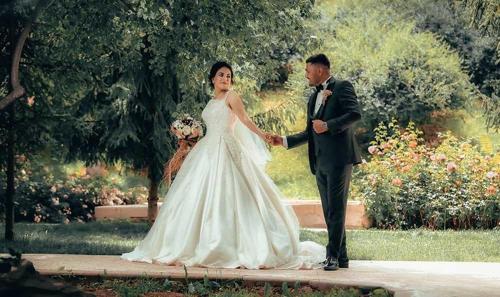 古代结婚的雅称与婚俗：从佳偶到花轿