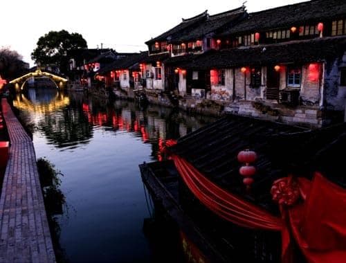 哈尔滨亚布力滑雪场：中国最大滑雪训练基地