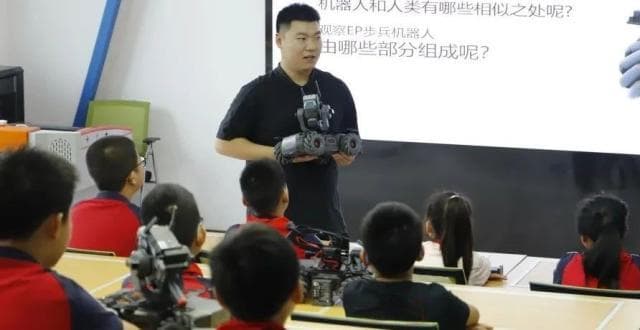 北京理工大学附属实验学校：整合多元知识技能，构建人工智能特色课程体系