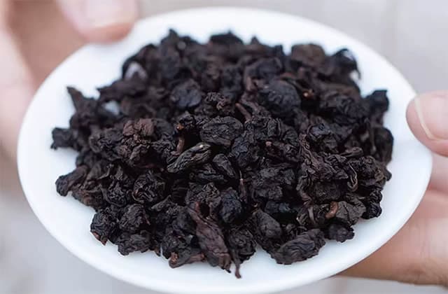 黑乌龙茶跟乌龙茶是一个品种吗？两者区别详解