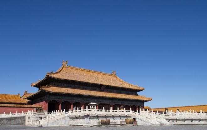 揭秘故宫乾清宫冬至奇观：当阳光点亮"正大光明"