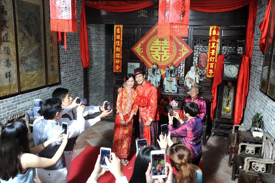 广州西关大屋：岭南建筑的典范，趟栊门里的百年风韵