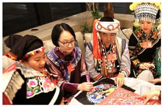 “让非遗世代传承散发光辉”