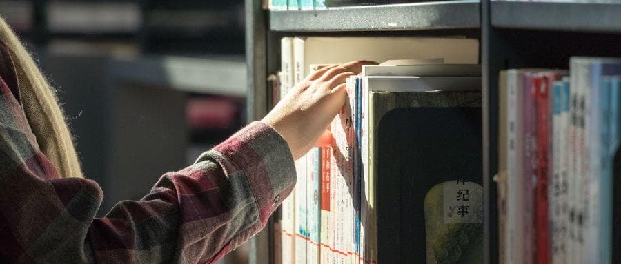 英语完形填空如何做到瞻前顾后、逻辑推理？