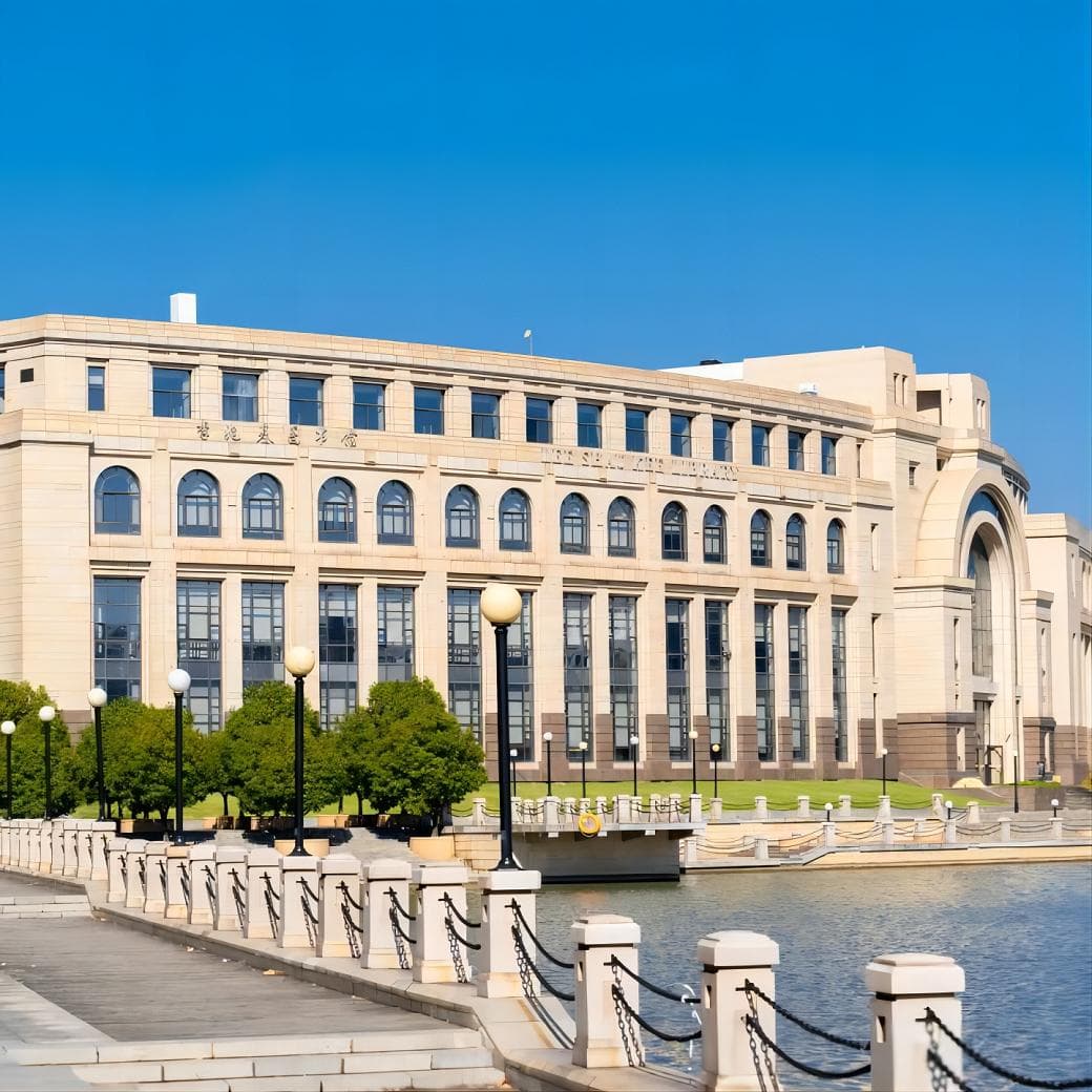 文科实力最强的大学排名榜（2025最新排行榜）
