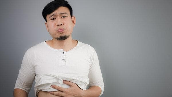 胃气多老嗝气如何调理