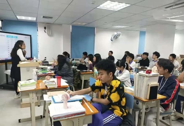 成都狮子山：自然人文与百年名校的完美融合