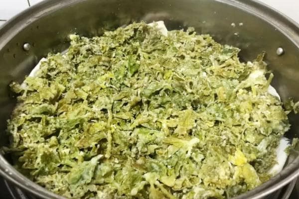 槐花苦累：一道源自太行山区的传统美食