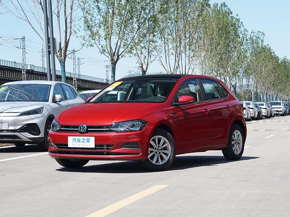 预算15万以内，新手司机选代步车，推荐看看这四款小车