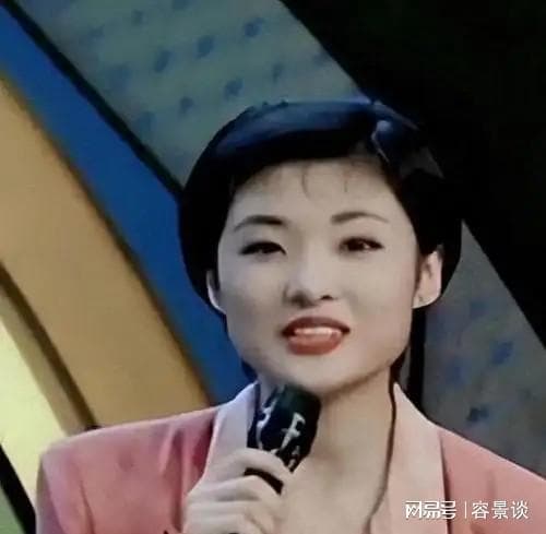 周涛：16年春晚主持生涯的璀璨与落幕