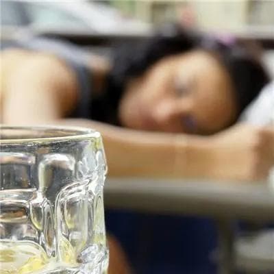 青梅酒：承载千年文化的独特佳酿