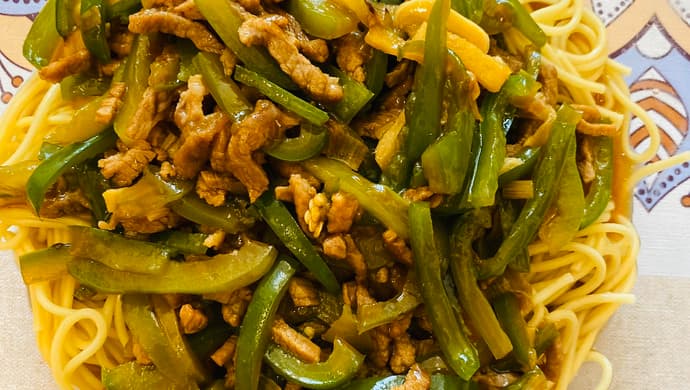 连吃两大碗❤️青椒肉丝拌面