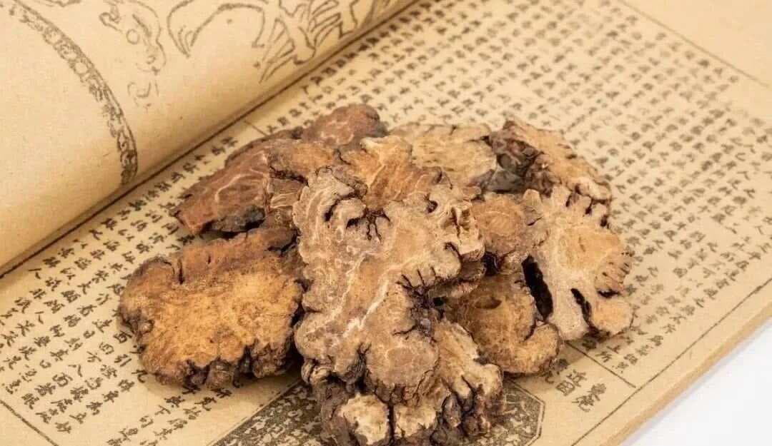 药店里不起眼的芎菊上清丸，不仅可以清热解表，还能治这五种病