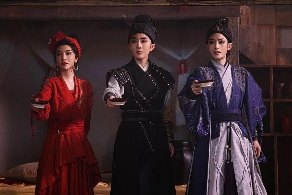 起猛了，看见陈丽君、李云霄演电影了
