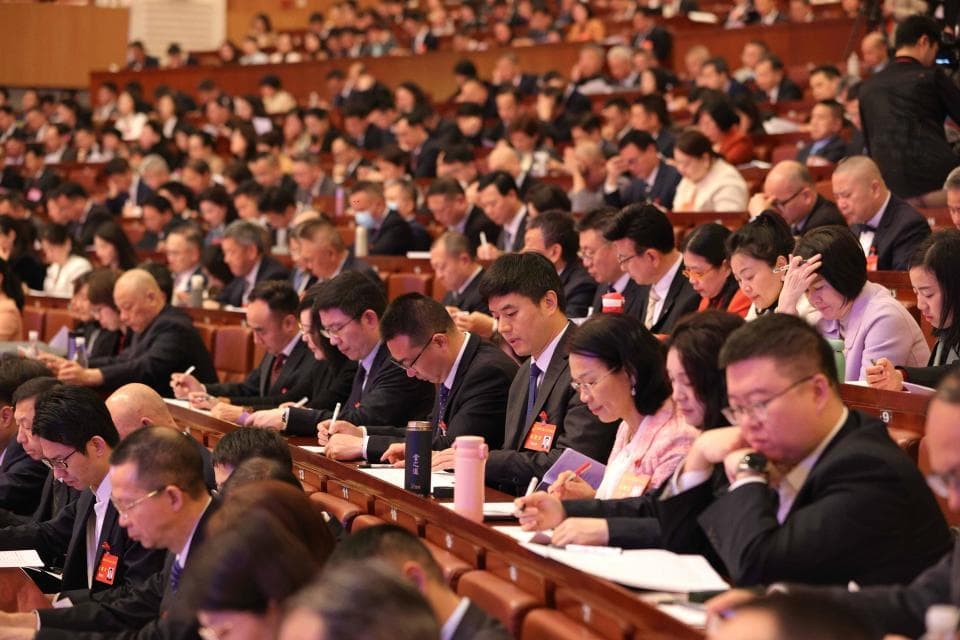 两会会期缩短，深圳如何“高质量开会”？