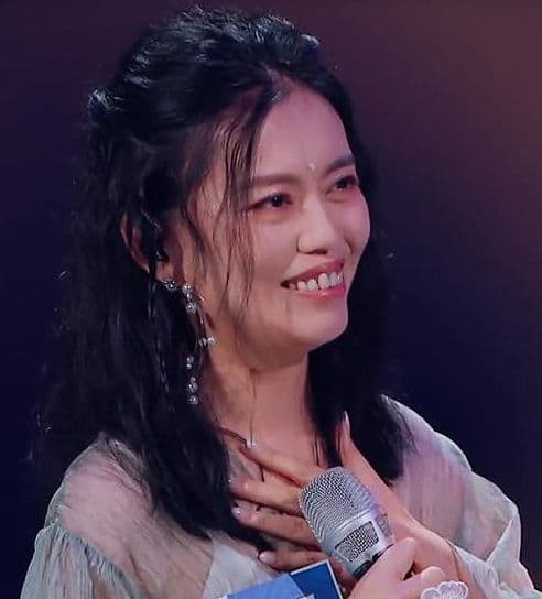 蒋凡与“超级女声”：2005年音乐选秀的传奇篇章