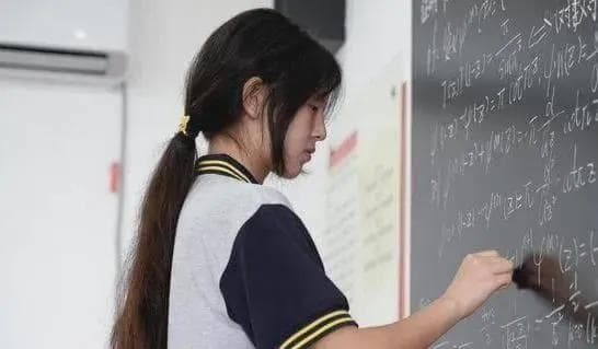 “姜萍事件”：从“天才少女”到真相大白的跌宕起伏