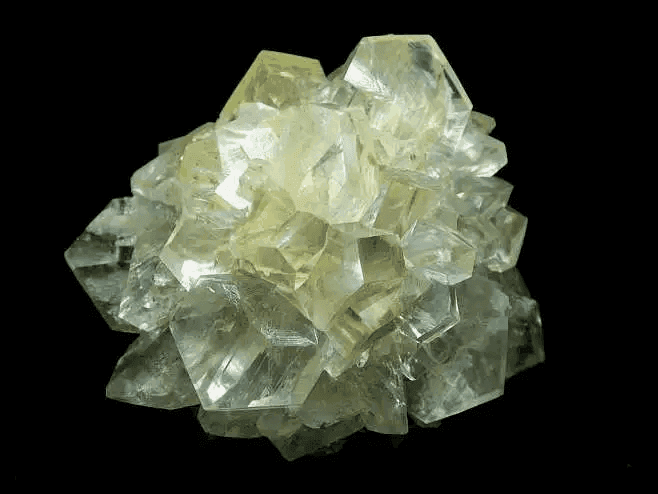 结晶：从微观结构到自然现象的科学探索