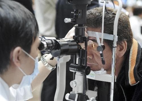 虽说运动可助青光眼患者调节眼压，但也要适度而为