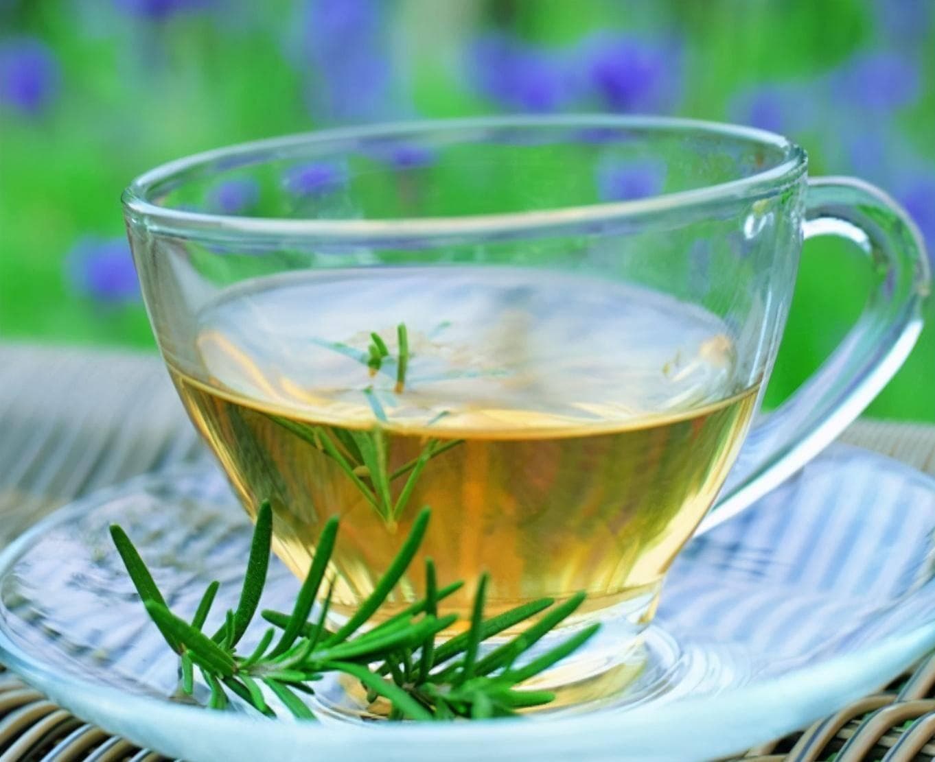 倒茶时对方敲三下桌子是什么意思？茶道礼仪全解析