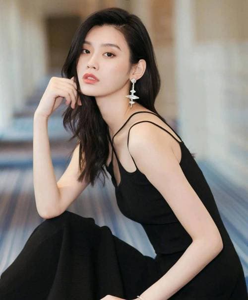 娱乐圈四对明星官宣结婚，黄圣依心情大好，杨子深夜晒照破防！