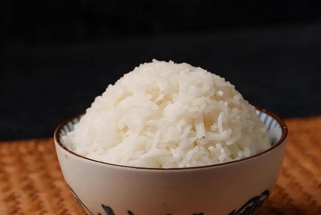 3.5元一份煮熟的白米饭，10个月保质期，米饭也“坐上”预制菜车