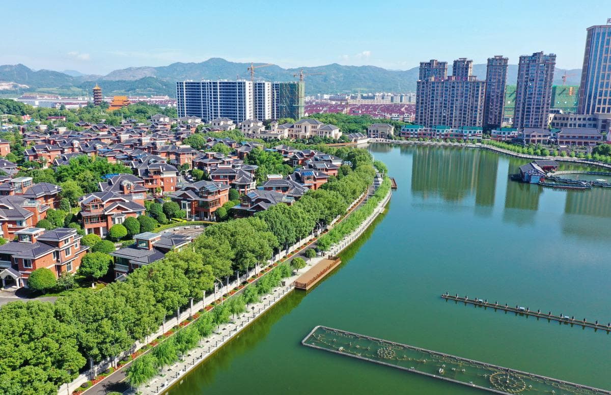 东阳市花园村崛起之谜：浙江第一村的辉煌之路