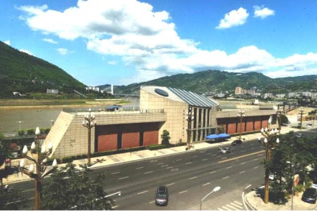 白鹤梁题刻入选水工水文融合案例，开创水下遗址保护新模式