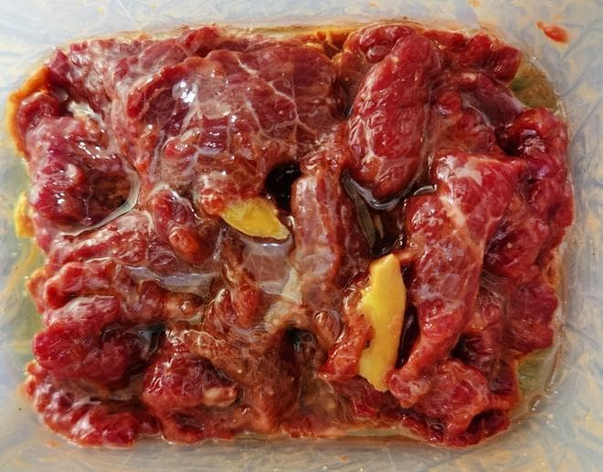 牛肉嫩滑的腌制秘籍（淀粉腌制法，小苏打腌制法）
