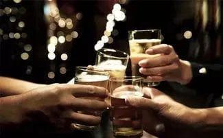 饭局后，客人说“你破费了”，高情商的人都这样回答