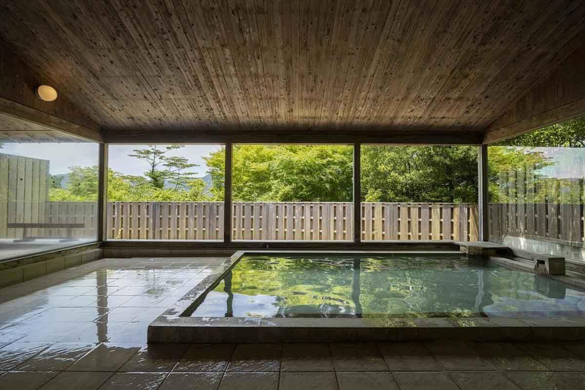 温泉设计策略：打造沉浸式健康与放松的理想之地