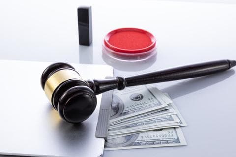 公司是否有权对员工罚款？法律依据与合法处罚方式详解