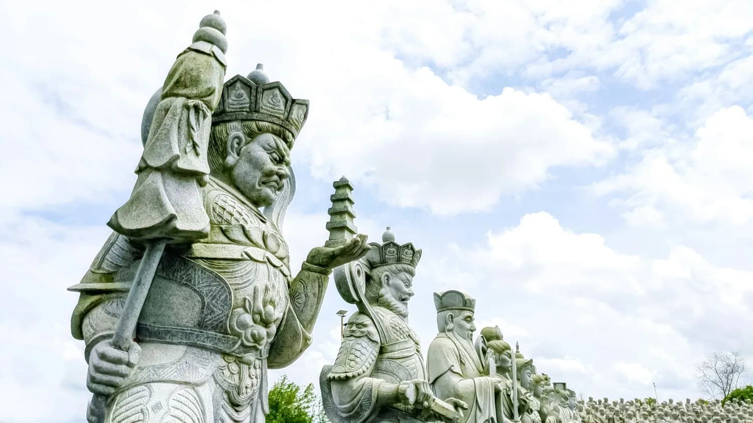 从默默无闻到护法神将：东方持国天王的逆袭之路